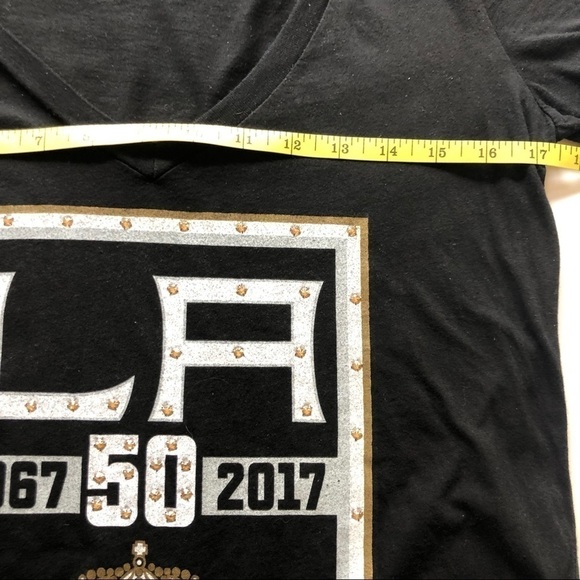 L.A Kings Majestic Threads 50th Anniversary V-Neck Embellish Women T-Shirt Sz M - Picture 6 of 8